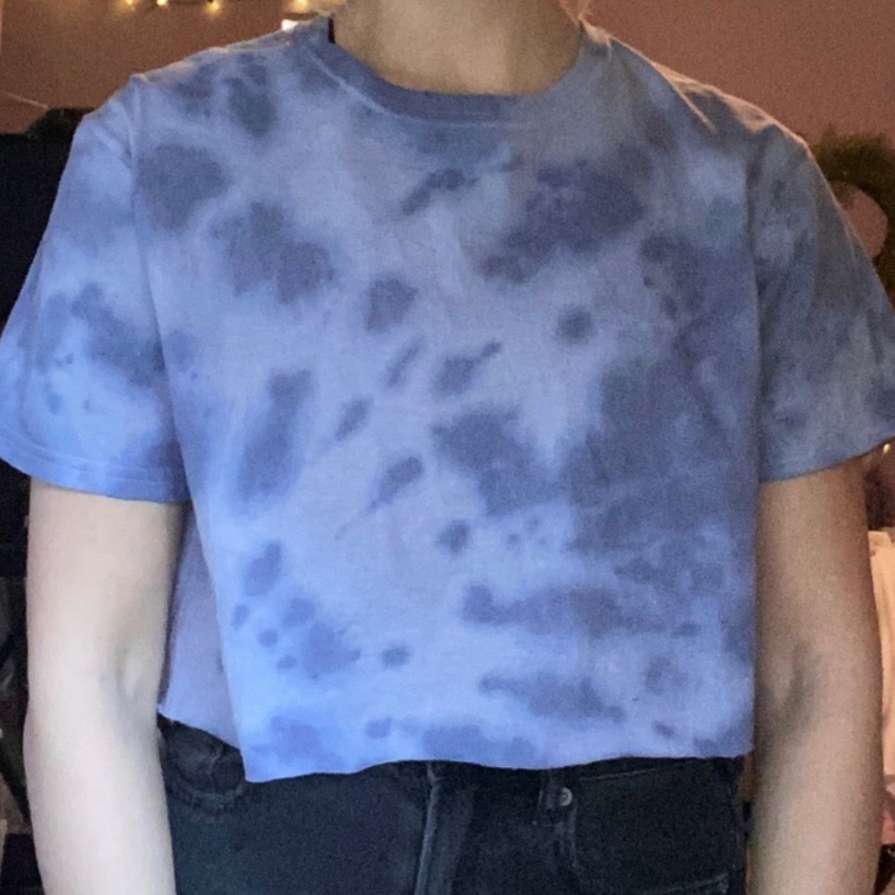 Gildan Custom Tie Dye Crop Short Sleeve Tee Blue Hues Size M SEE MEASUREMENTS